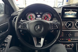 Harmaa Mercedes-Benz GLA 2016 kuva 14.