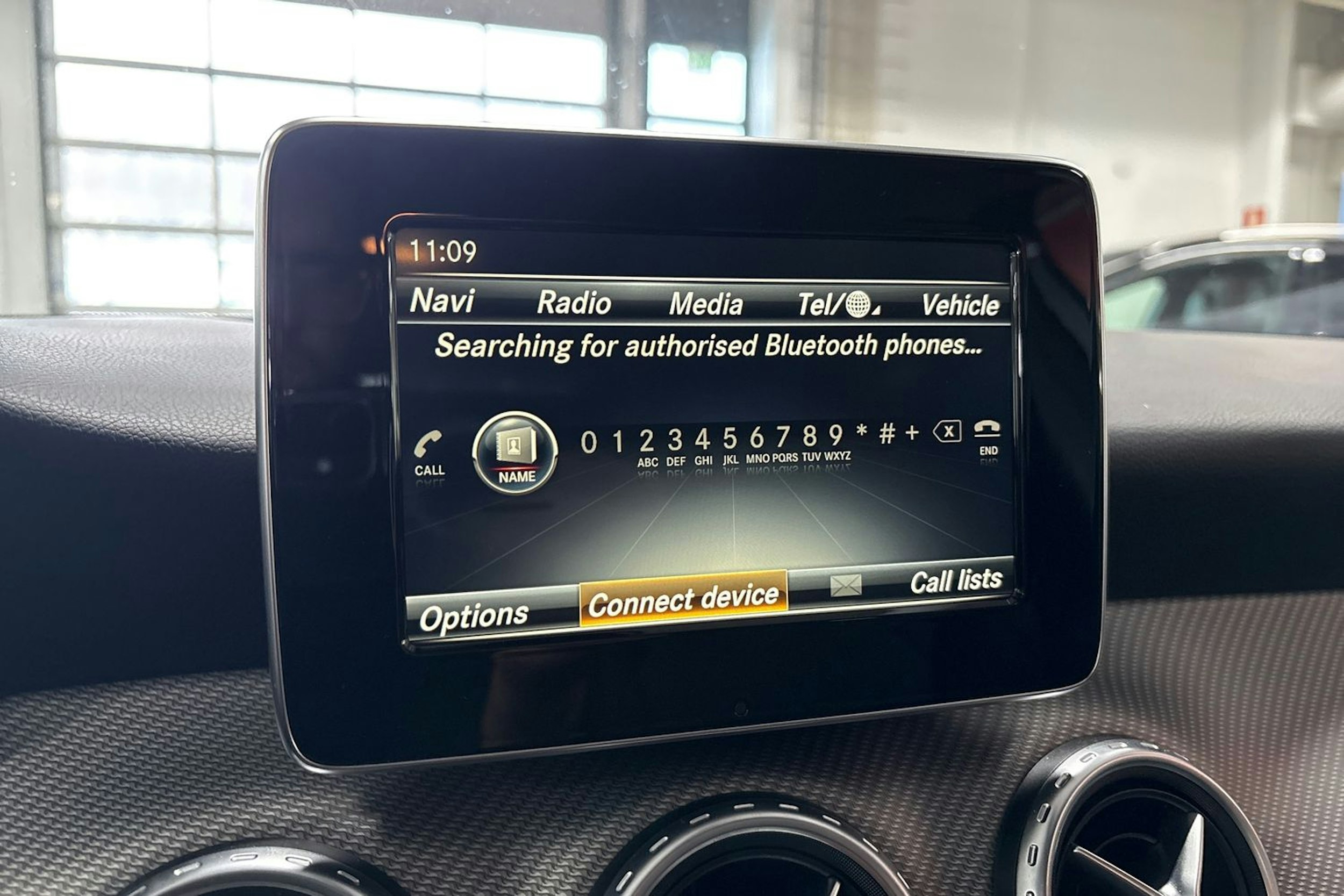 Harmaa Mercedes-Benz GLA 2016 kuva 20.