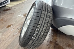 Harmaa Mercedes-Benz GLA 2016 kuva 29.