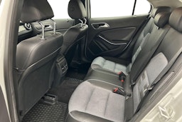 harmaa Mercedes-Benz GLA 2017 kuva 10.