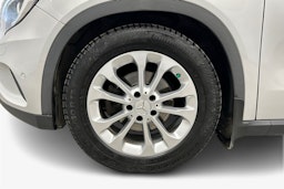 harmaa Mercedes-Benz GLA 2017 kuva 11.