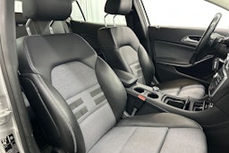 harmaa Mercedes-Benz GLA 2017 kuva 15.