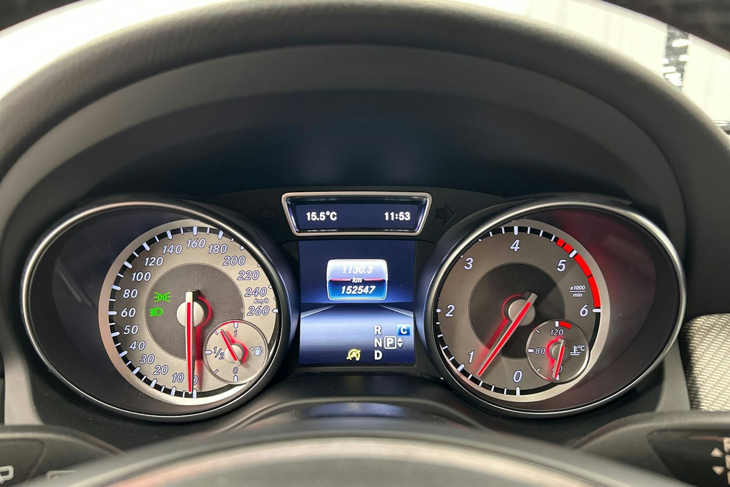 harmaa Mercedes-Benz GLA 2017 kuva 20.