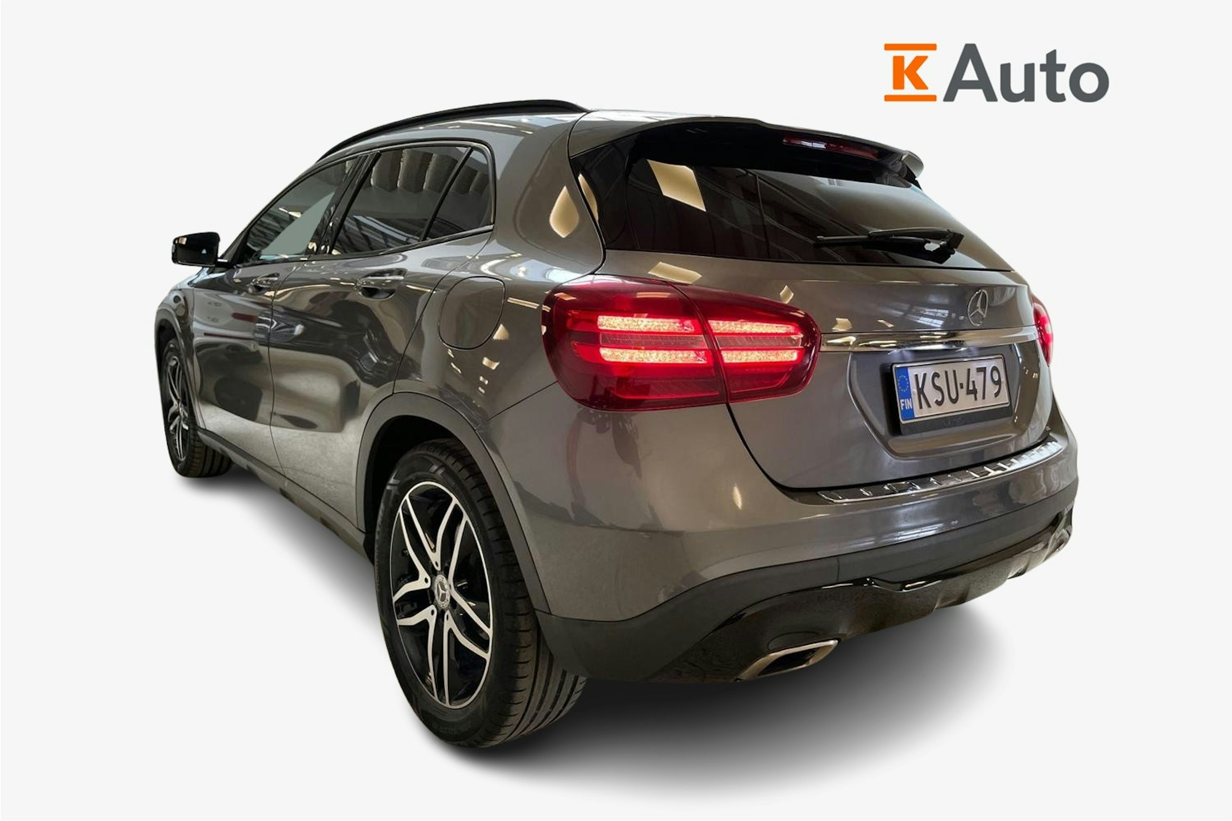 harmaa Mercedes-Benz GLA 2017 kuva 2.