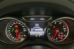 harmaa Mercedes-Benz GLA 2017 kuva 14.