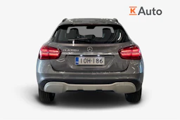 harmaa Mercedes-Benz GLA 2018 kuva 3.