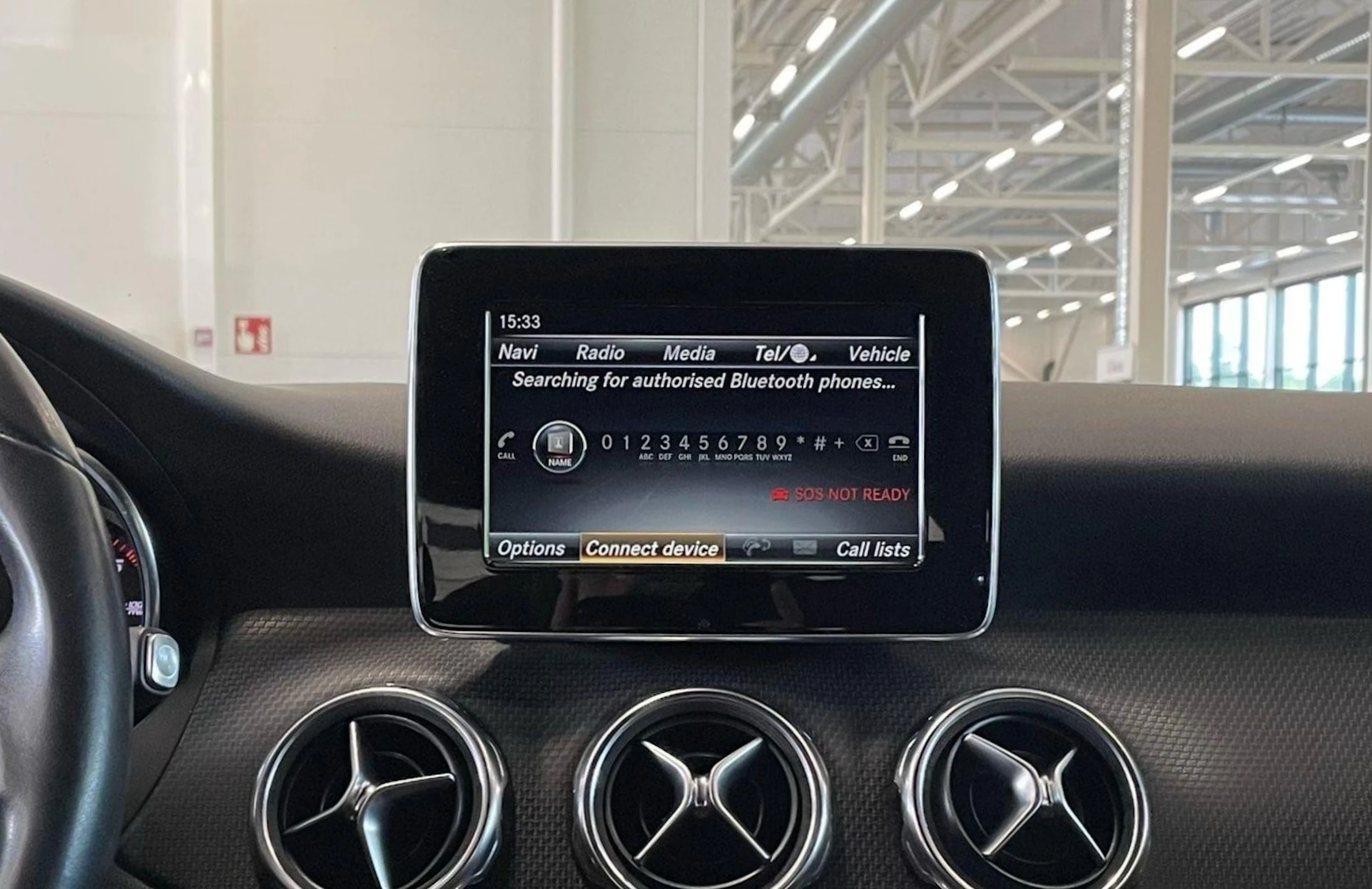 harmaa Mercedes-Benz GLA 2018 kuva 18.