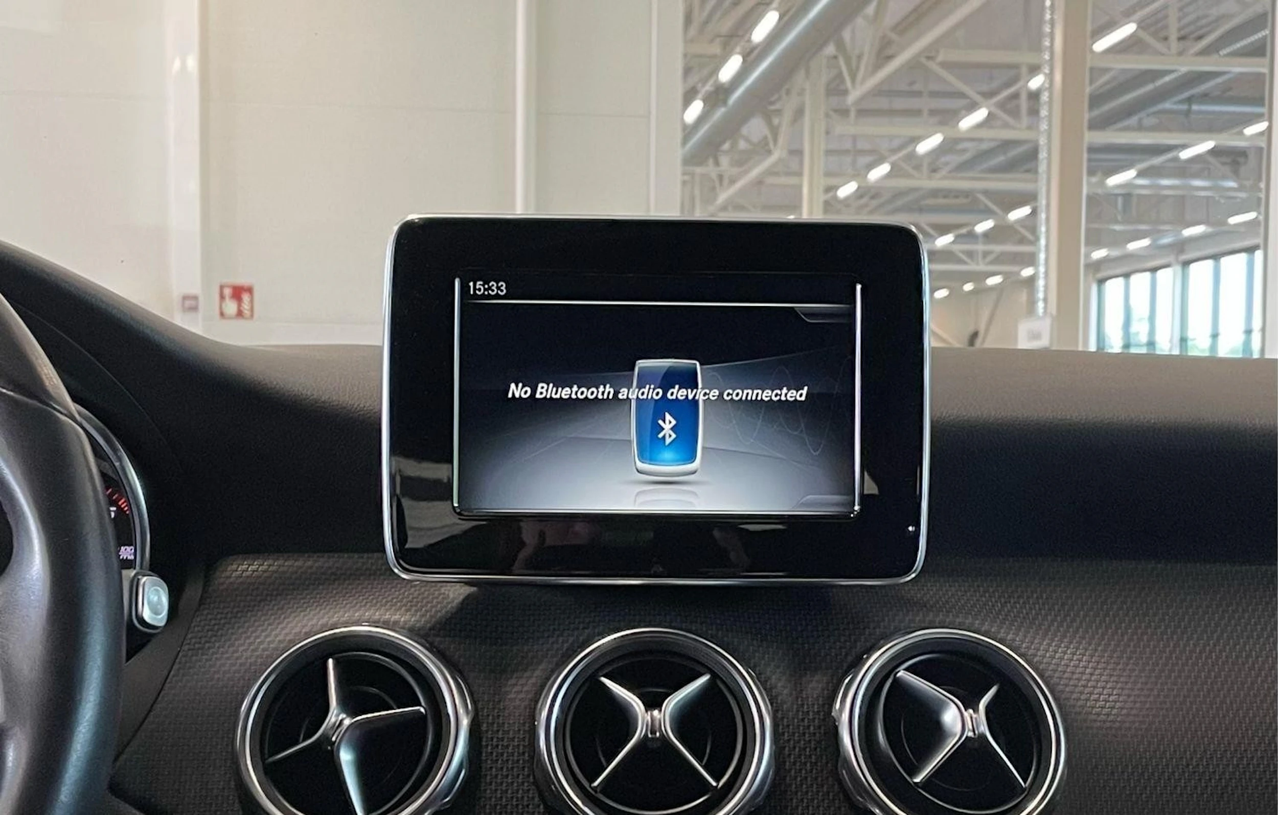 harmaa Mercedes-Benz GLA 2018 kuva 19.
