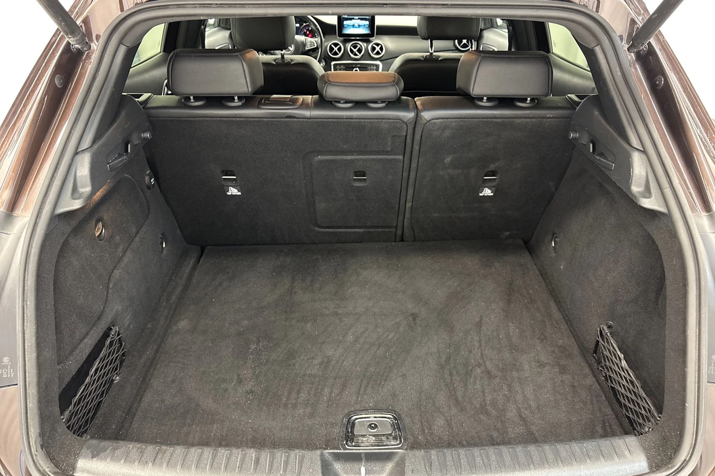 met. ruskea (beige) Mercedes-Benz GLA 2018 kuva 11.