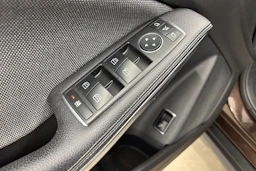 met. ruskea (beige) Mercedes-Benz GLA 2018 kuva 14.