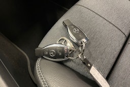 Valkoinen Mercedes-Benz GLA 2018 kuva 21.