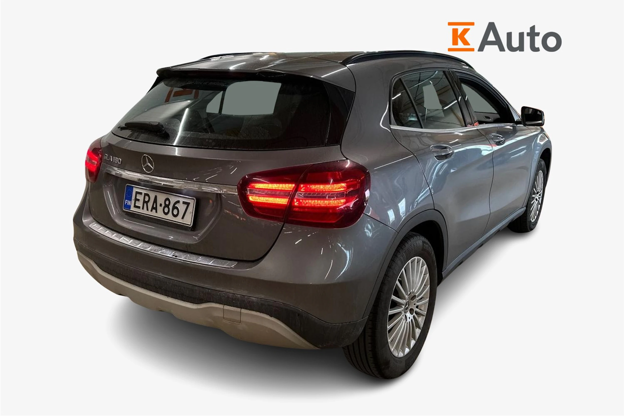 harmaa Mercedes-Benz GLA 2019 kuva 2.