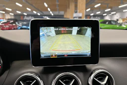 harmaa Mercedes-Benz GLA 2019 kuva 13.