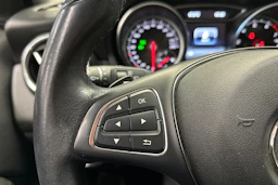 harmaa Mercedes-Benz GLA 2019 kuva 20.