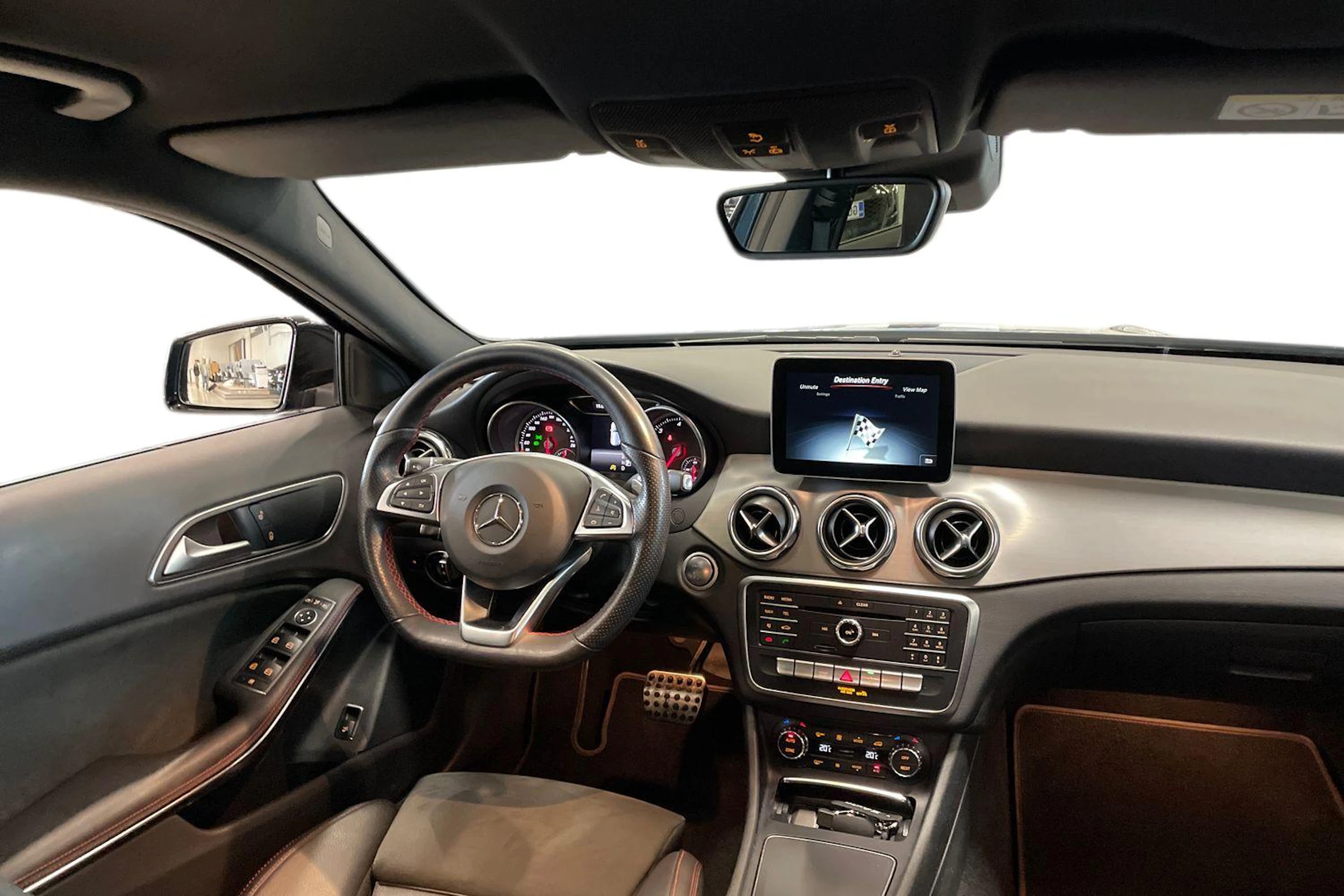 sininen Mercedes-Benz GLA 2019 kuva 7.