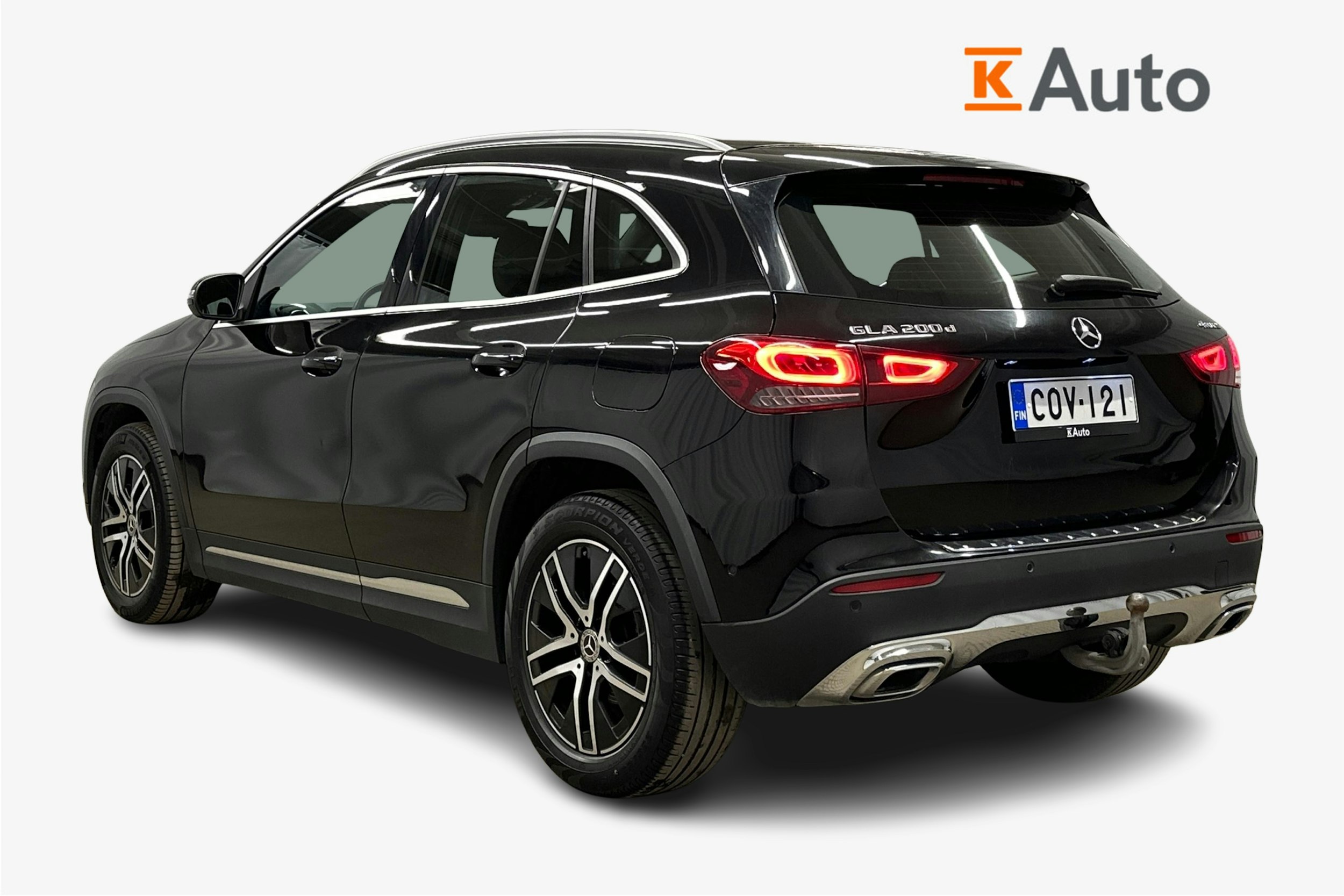 musta Mercedes-Benz GLA 2020 kuva 2.