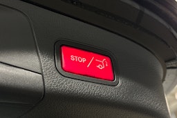 musta Mercedes-Benz GLA 2020 kuva 15.