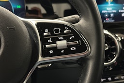 musta Mercedes-Benz GLA 2020 kuva 20.