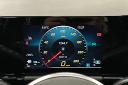 musta Mercedes-Benz GLA 2020 kuva 22.