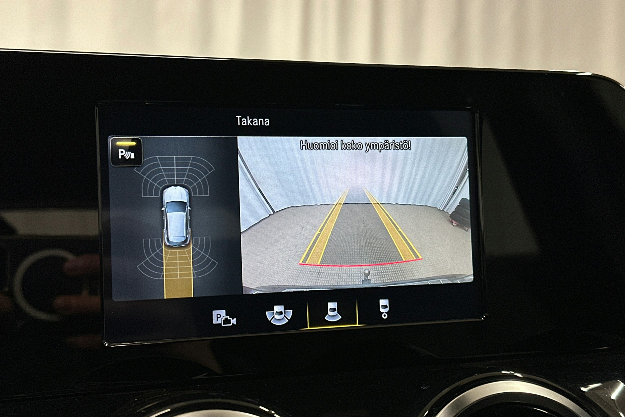 musta Mercedes-Benz GLA 2020 kuva 26.