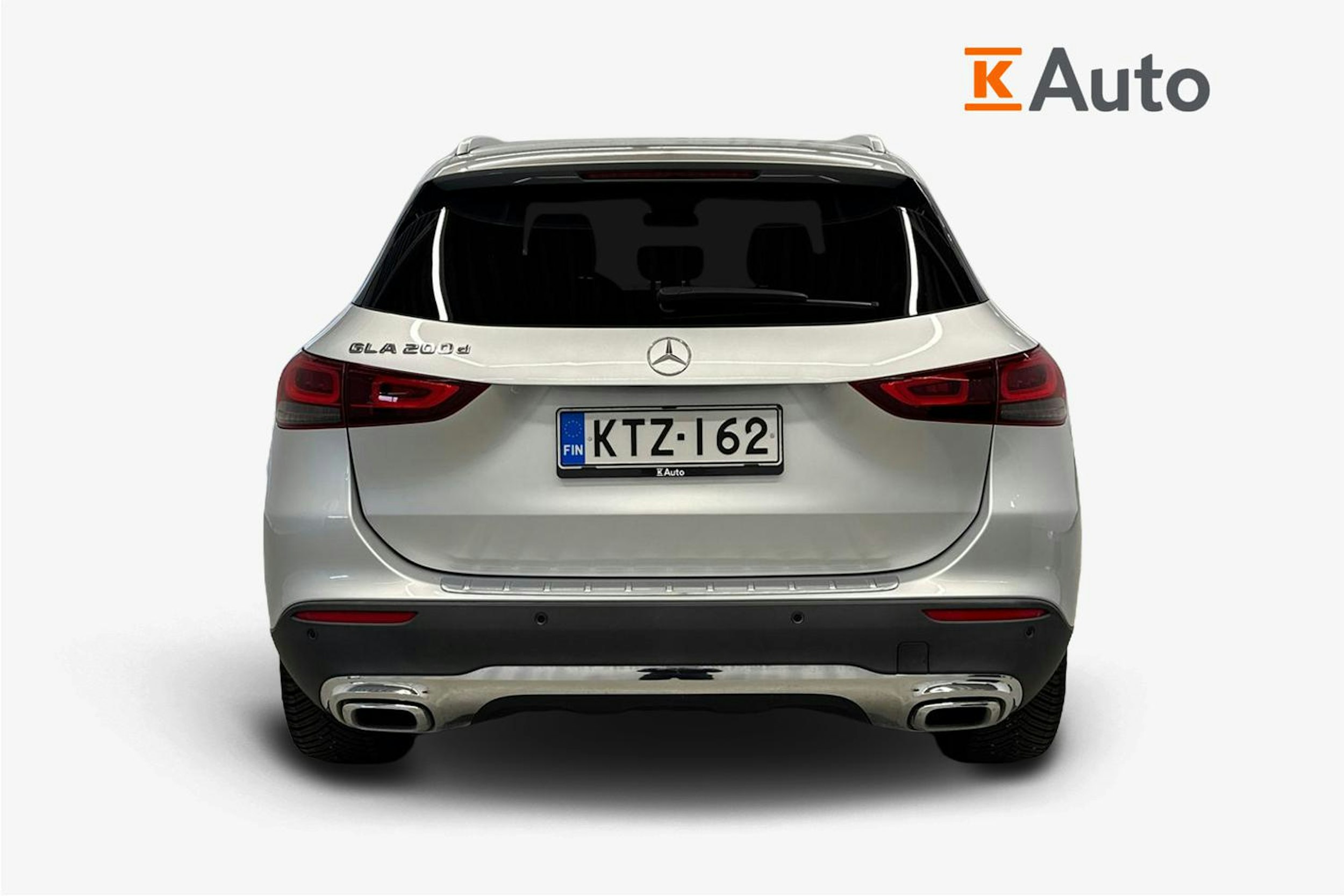 harmaa Mercedes-Benz GLA 2020 kuva 3.