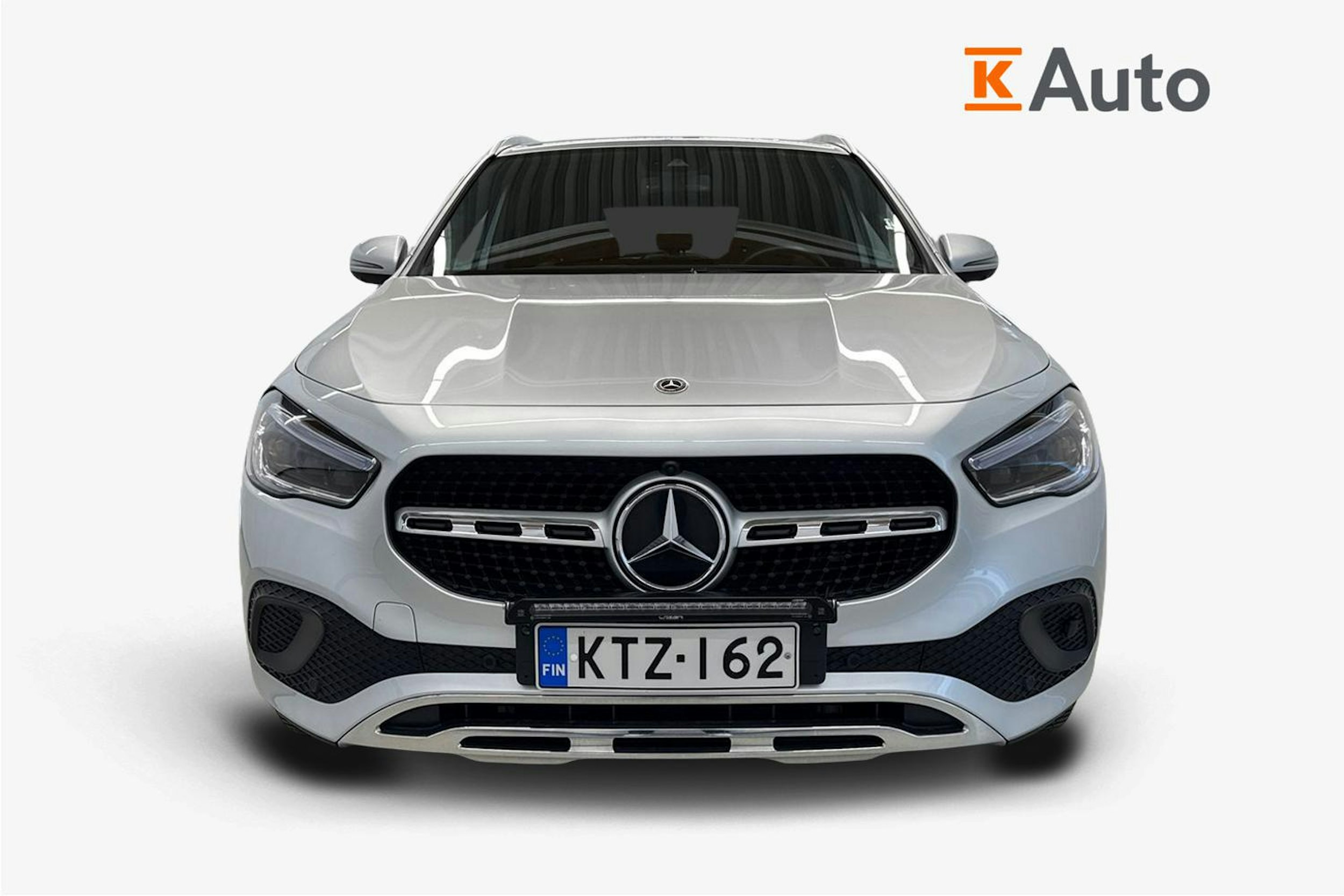 harmaa Mercedes-Benz GLA 2020 kuva 5.