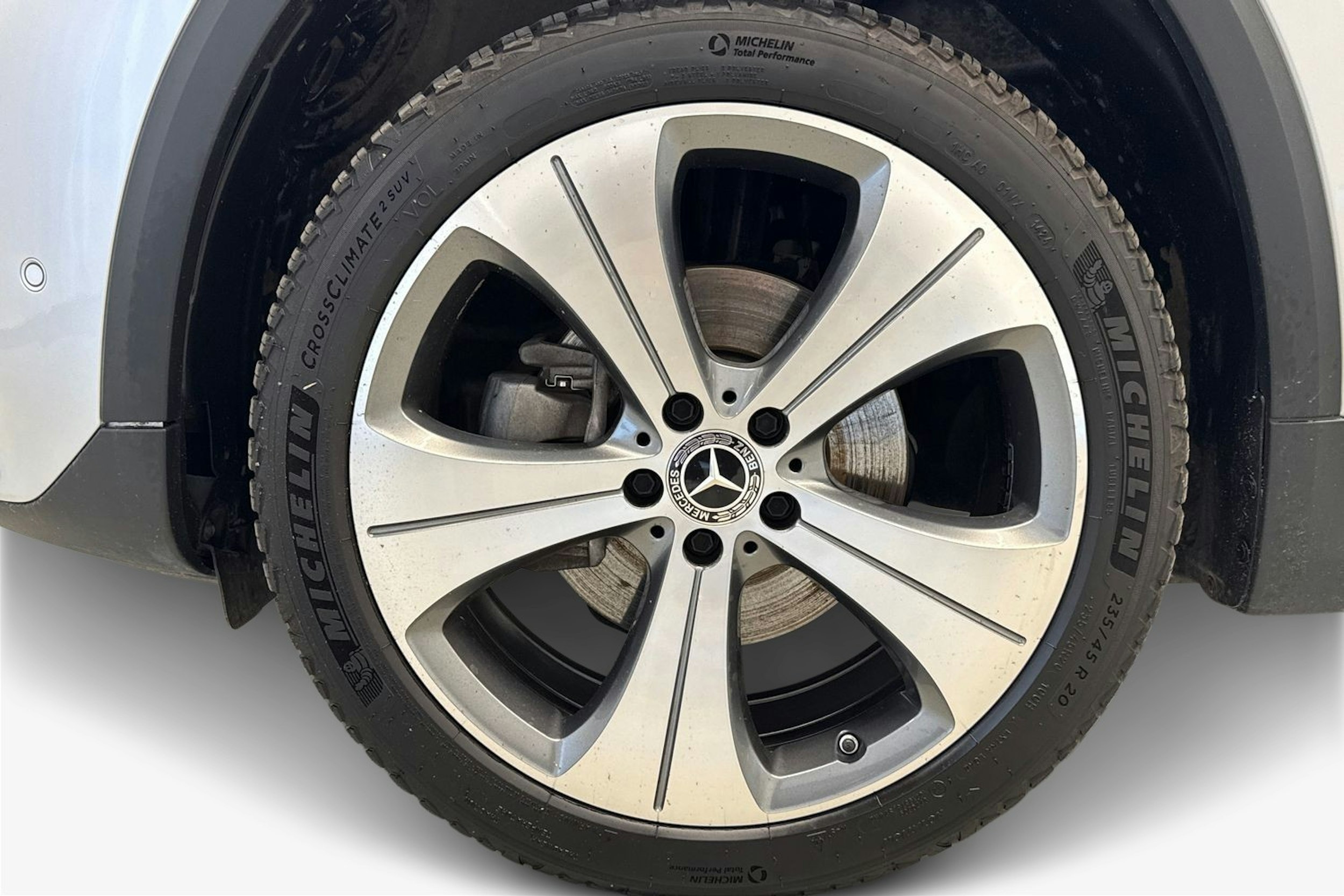 harmaa Mercedes-Benz GLA 2020 kuva 11.