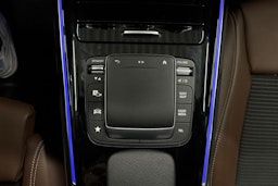 harmaa Mercedes-Benz GLA 2020 kuva 23.