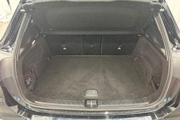 musta Mercedes-Benz GLA 2021 kuva 16.