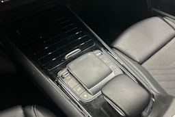 musta Mercedes-Benz GLA 2021 kuva 25.