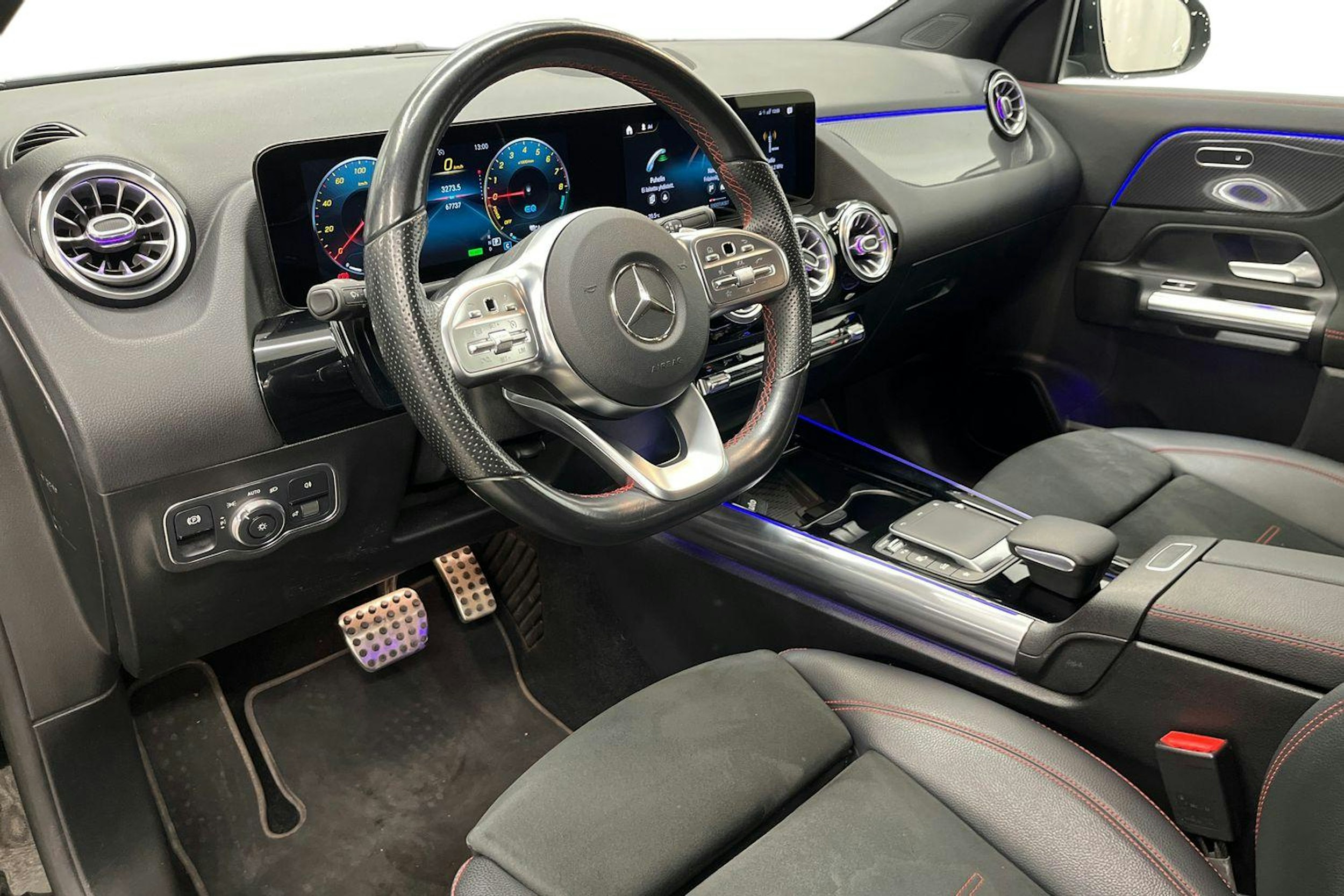musta Mercedes-Benz GLA 2021 kuva 7.