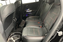 musta Mercedes-Benz GLA 2021 kuva 10.