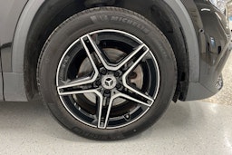 musta Mercedes-Benz GLA 2021 kuva 22.