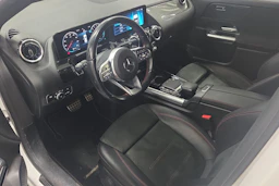 valkoinen Mercedes-Benz GLA 2021 kuva 3.