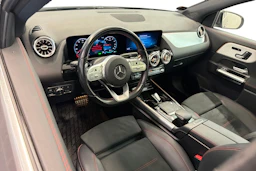 harmaa Mercedes-Benz GLA 2021 kuva 6.