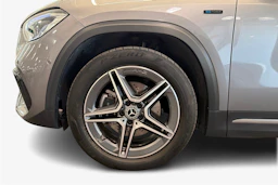 harmaa Mercedes-Benz GLA 2021 kuva 9.