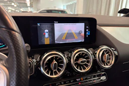 harmaa Mercedes-Benz GLA 2021 kuva 13.