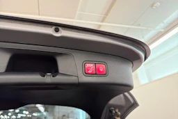harmaa Mercedes-Benz GLA 2021 kuva 15.