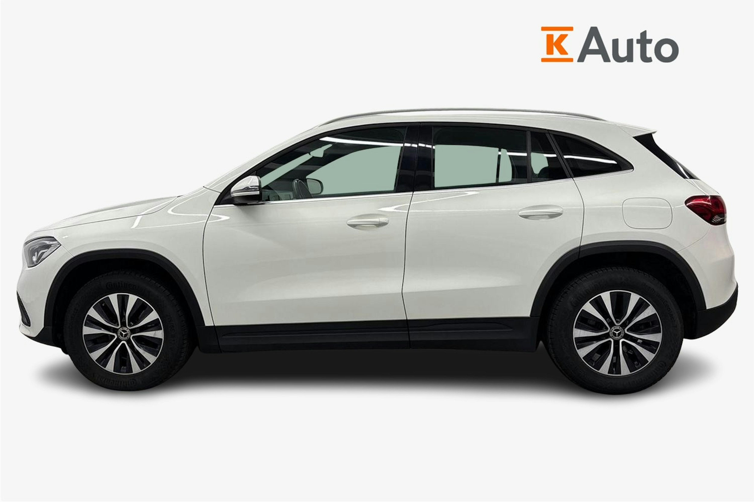 valkoinen Mercedes-Benz GLA 2021 kuva 6.