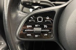 valkoinen Mercedes-Benz GLA 2021 kuva 16.