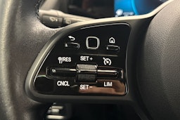 musta Mercedes-Benz GLA 2021 kuva 14.