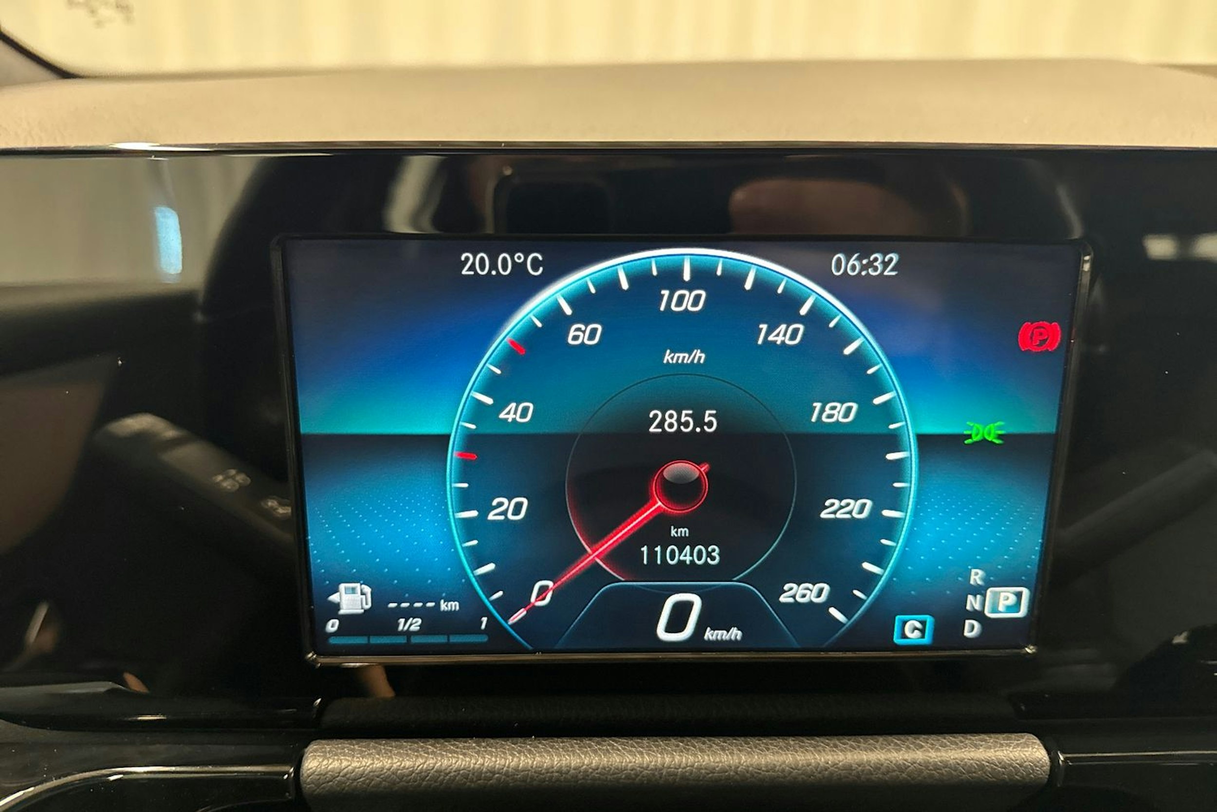 musta Mercedes-Benz GLA 2021 kuva 17.
