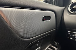 musta Mercedes-Benz GLA 2021 kuva 24.