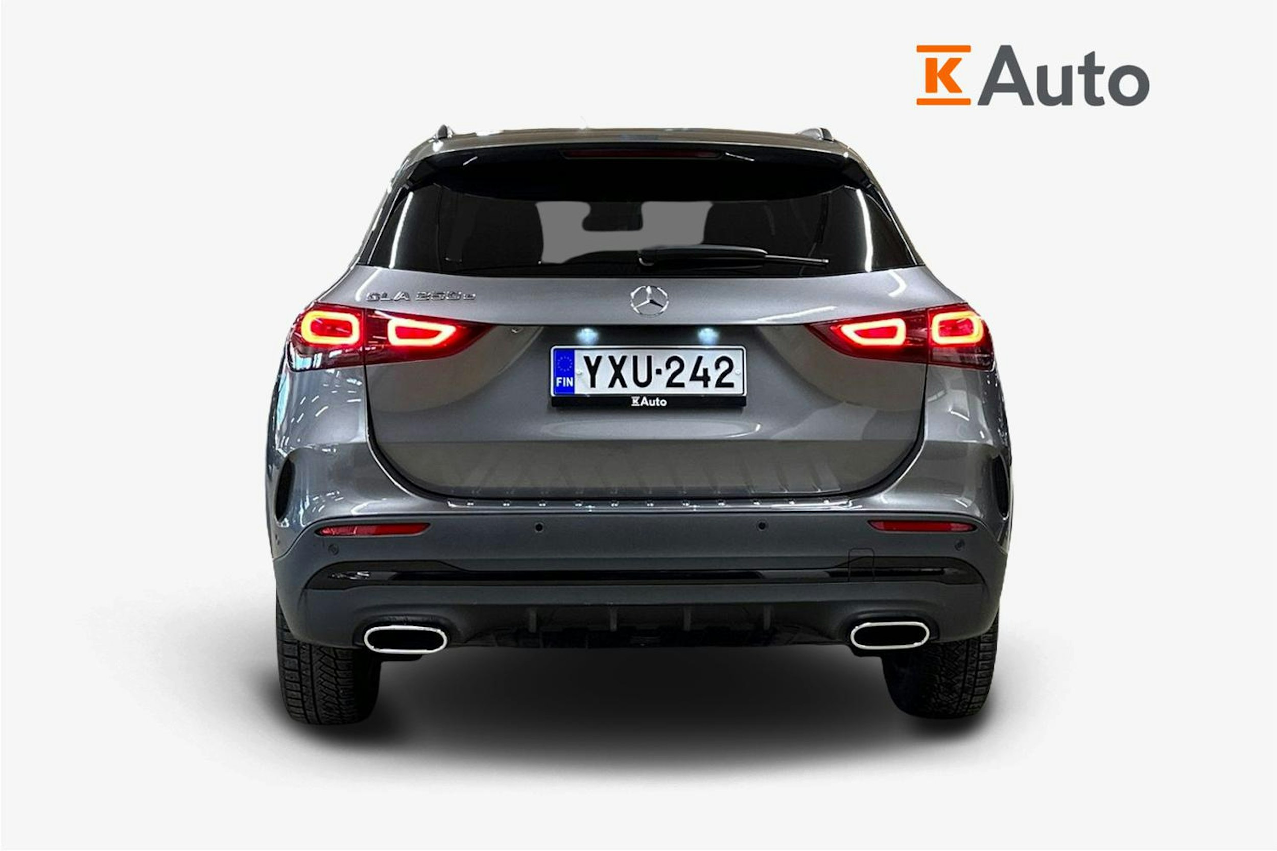 harmaa Mercedes-Benz GLA 2021 kuva 3.