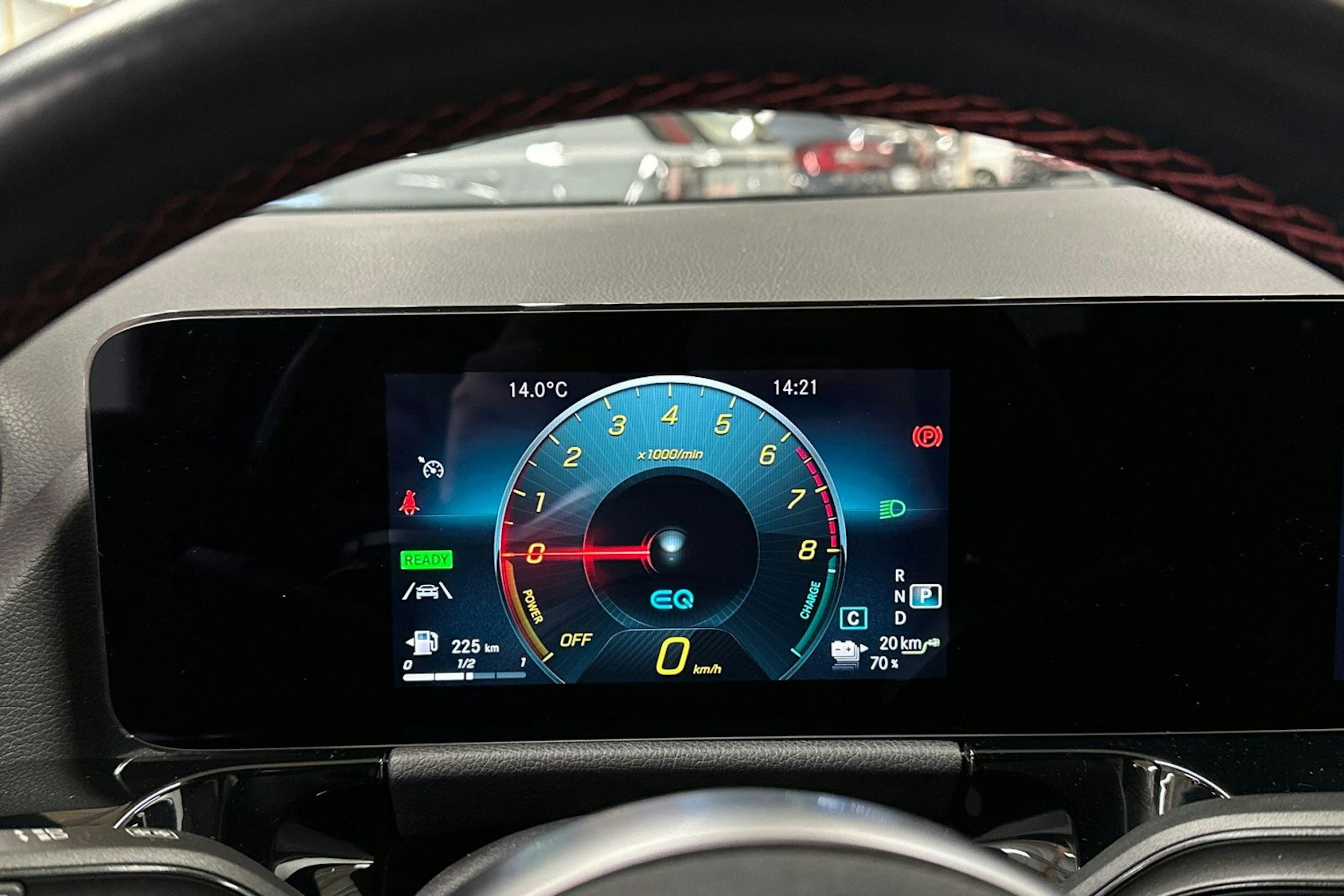 harmaa Mercedes-Benz GLA 2021 kuva 25.