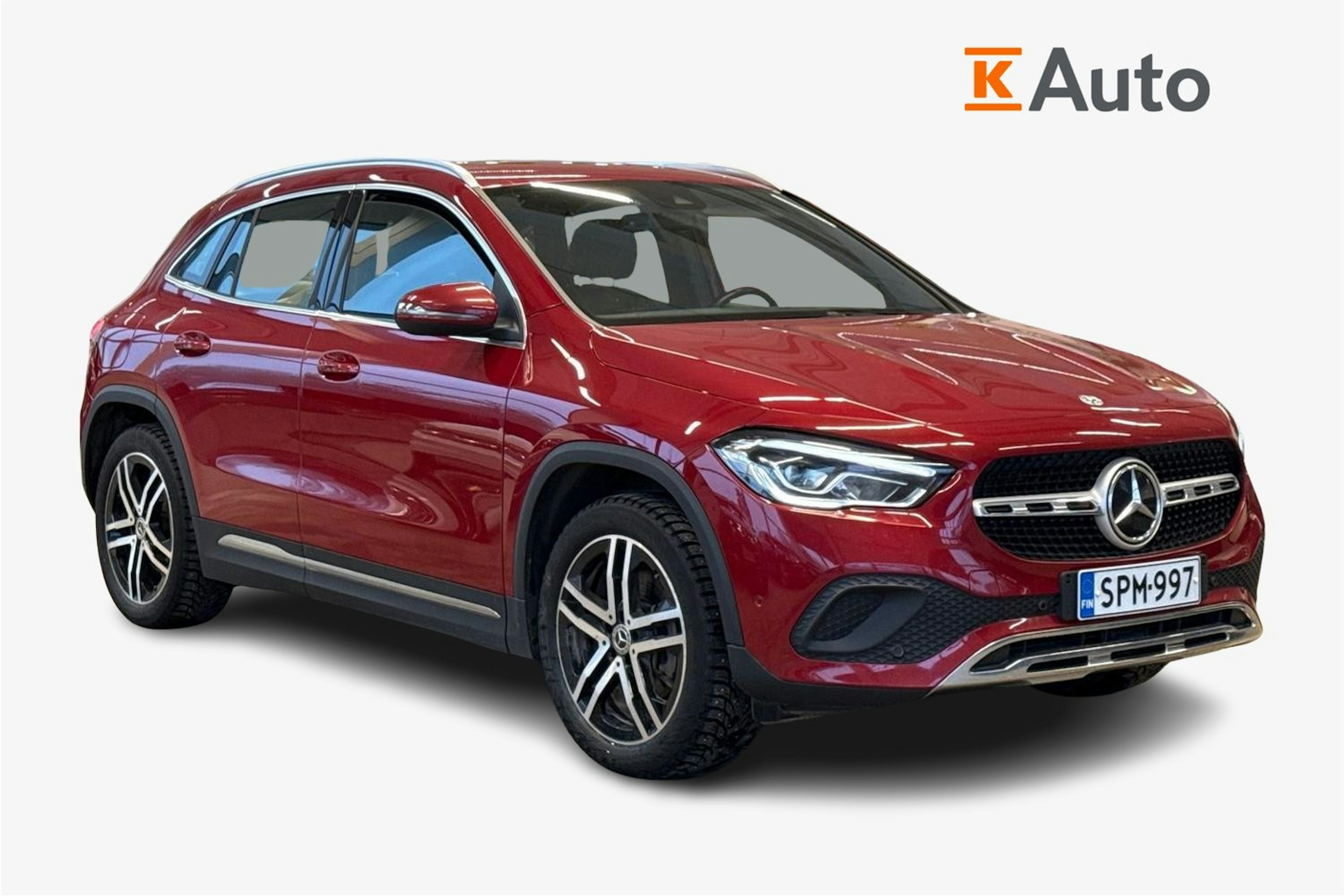 Punainen Mercedes-Benz GLA 2022 kuva 1.