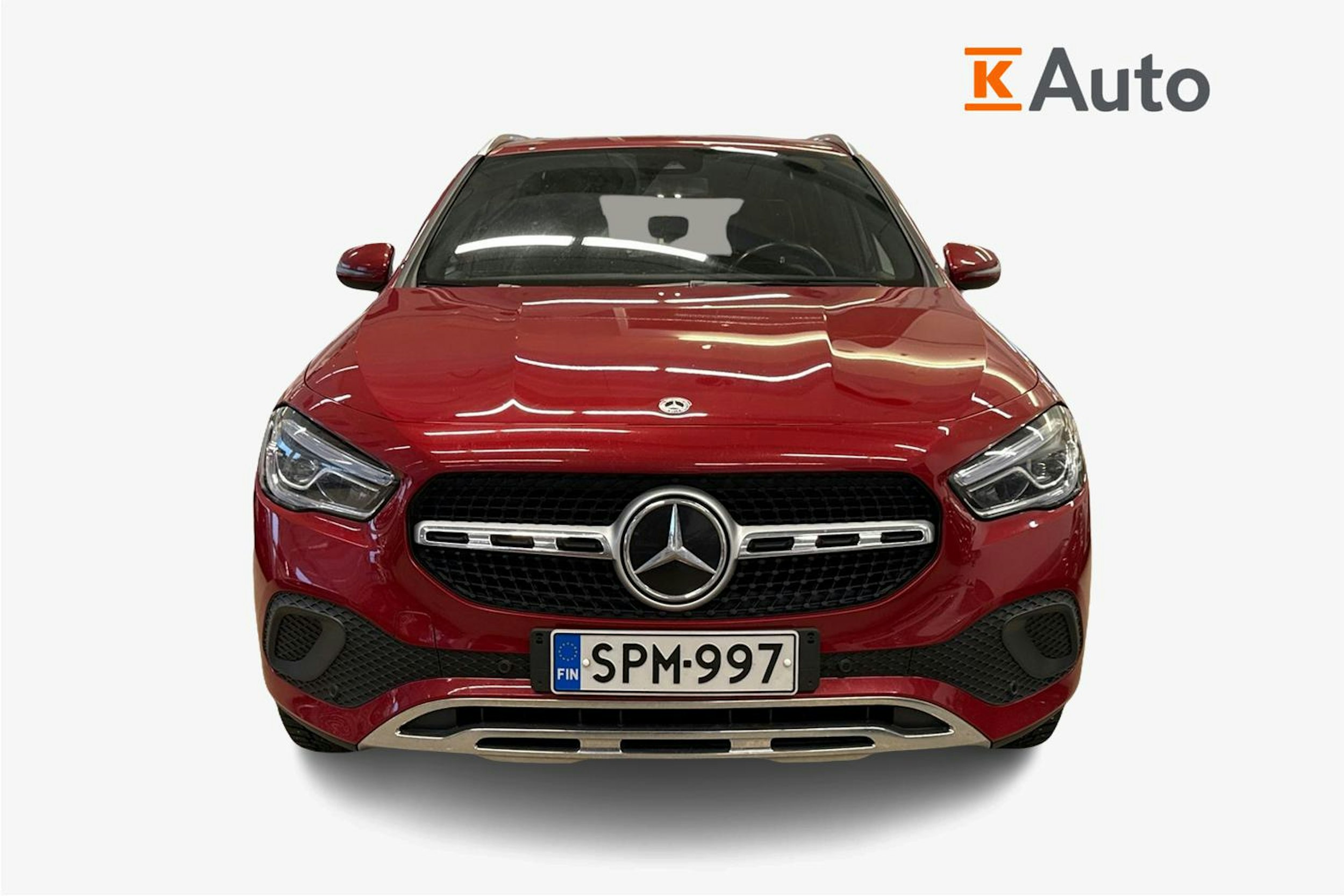 Punainen Mercedes-Benz GLA 2022 kuva 5.