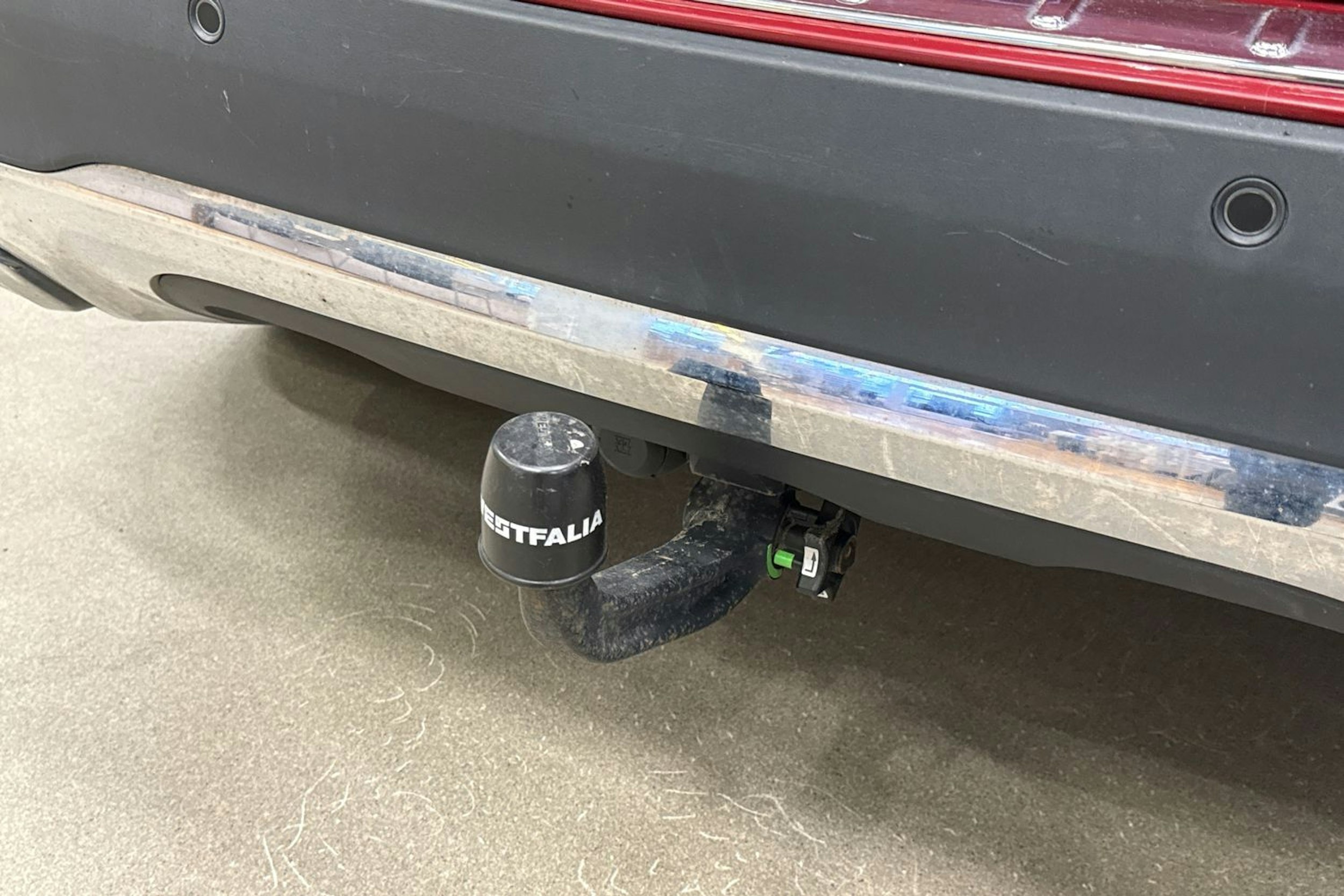 Punainen Mercedes-Benz GLA 2022 kuva 26.