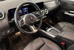 harmaa Mercedes-Benz GLA 2024 kuva 7.