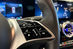 harmaa Mercedes-Benz GLA 2024 kuva 21.